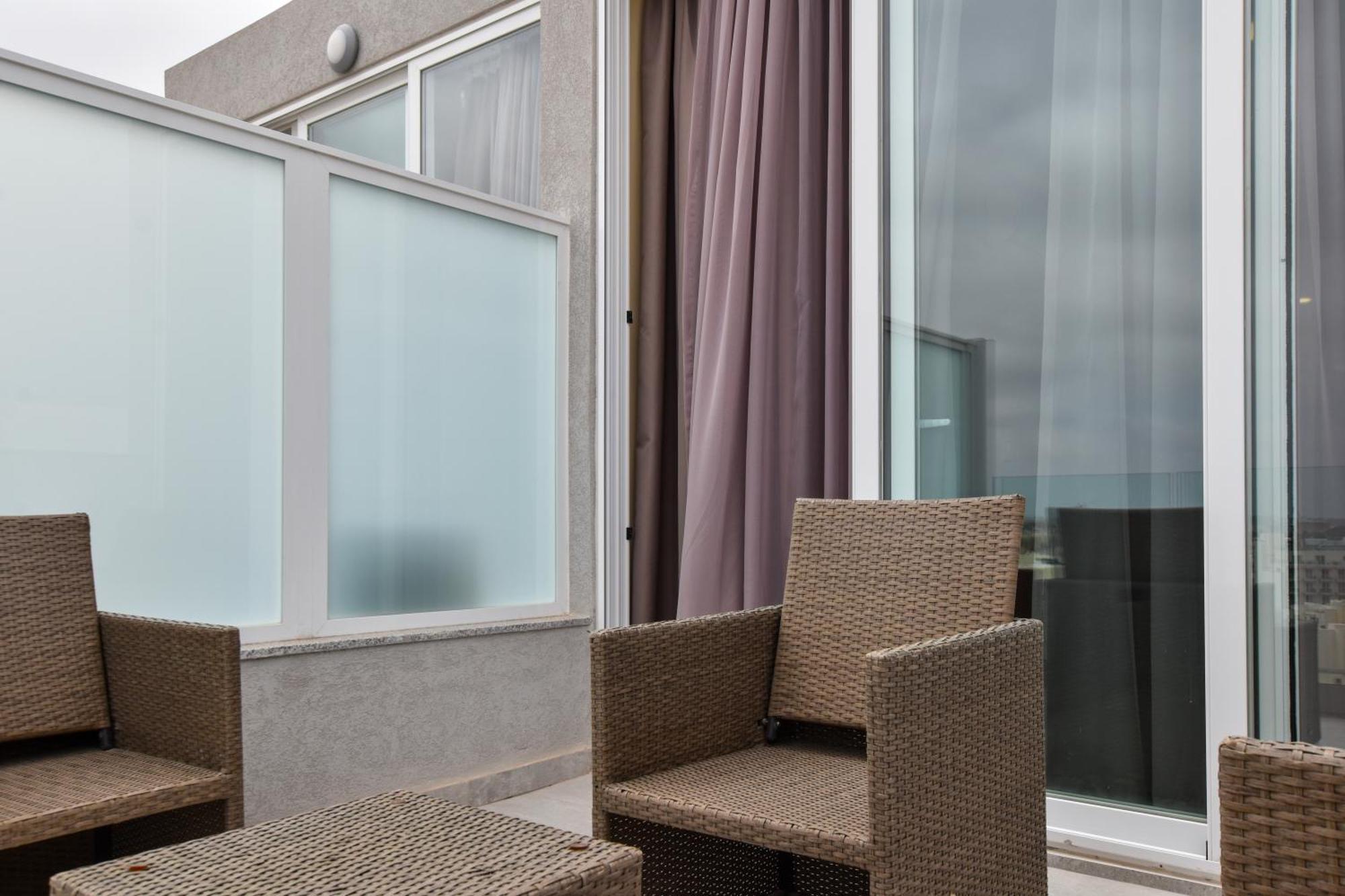 51Hh Apartments 그지라 외부 사진